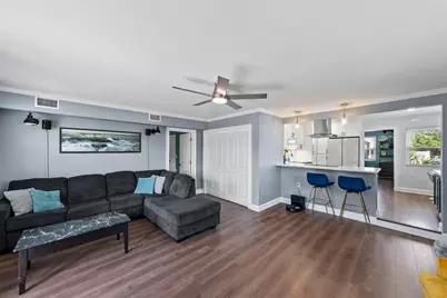 824 61st Avenue NE, Saint Petersburg, FL 33703 - Photo 8