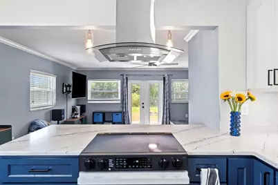 824 61st Avenue NE, Saint Petersburg, FL 33703 - Photo 12