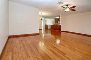 2108 Meadowlark Ln, Sun City Center, FL 33573 - Photo 10