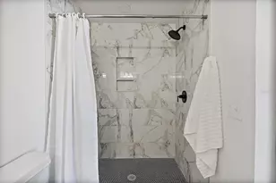 2111 Burlington Ave N, Saint Petersburg, FL 33713 - Photo 22