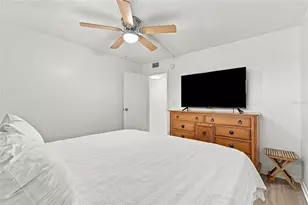11000 Gulf Blvd, Treasure Island, FL 33706 - Photo 36