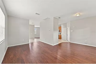 8826 Royal Enclave Boulevard, Tampa, FL 33626 - Photo 6