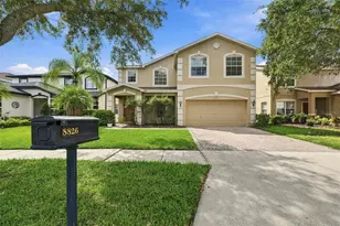 8826 Royal Enclave Blvd, Tampa, FL 33626 - Photo 2