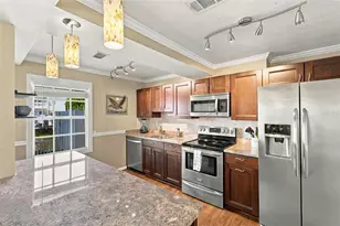 4945 Coquina Key Dr SE, Saint Petersburg, FL 33705 - Photo 4