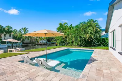 3932 Shore Acres Boulevard NE, Saint Petersburg, FL 33703 - Photo 32