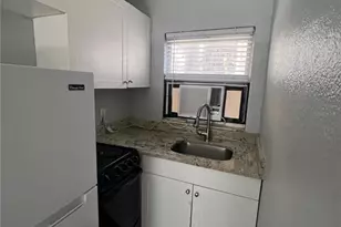 649 7th Ave N, Saint Petersburg, FL 33701 - Photo 32