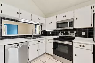 24138 Twin Ct, Land O Lakes, FL 34639 - Photo 14