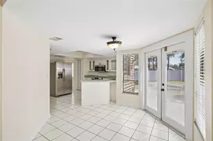 16148 Gardendale Dr, Tampa, FL 33624 - Photo 14