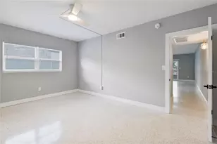 11355 3rd St E, Treasure Island, FL 33706 - Photo 12