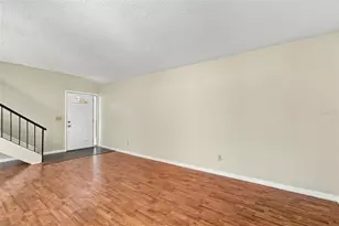 4830 Grove Point Dr, Tampa, FL 33624 - Photo 10