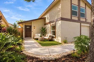 4830 Grove Point Dr, Tampa, FL 33624 - Photo 8