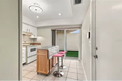 4830 Grove Point Drive, Tampa, FL 33624 - Photo 16