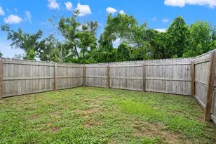201 Glendale Dr, Brandon, FL 33511 - Photo 18