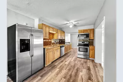 841 La Plaza Avenue S, Saint Petersburg, FL 33707 - Photo 4
