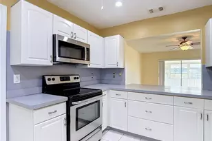 905 Bluewater Dr, Sun City Center, FL 33573 - Photo 24