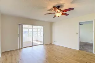 905 Bluewater Dr, Sun City Center, FL 33573 - Photo 18