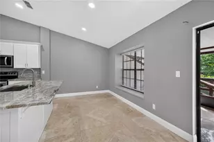 4004 Shoreside Cir, Tampa, FL 33624 - Photo 14