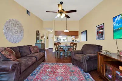 7216 Parkside Villas Drive, Saint Petersburg, FL 33709 - Photo 14