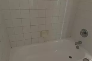 2609 E Emma St, Tampa, FL 33610 - Photo 6