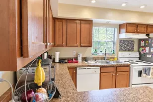 8090 50th Ave N, Saint Petersburg, FL 33709 - Photo 14
