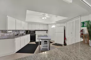 10216 Regal Dr, Largo, FL 33774 - Photo 38