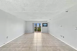 7430 Sunshine Skyway Ln S, Saint Petersburg, FL 33711 - Photo 12