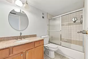 7430 Sunshine Skyway Ln S, Saint Petersburg, FL 33711 - Photo 20
