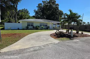 15601 Alma Ave, Clearwater, FL 33760 - Photo 4