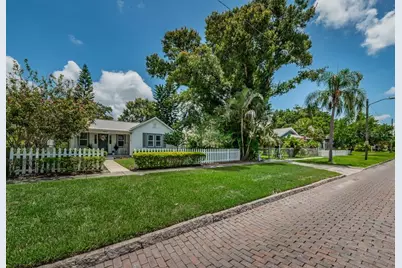 1037 18th Avenue N, Saint Petersburg, FL 33704 - Photo 2