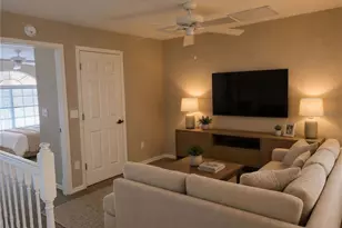 2203 Preservation Dr, Plant City, FL 33566 - Photo 8