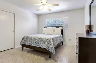 245 115th Ave, Treasure Island, FL 33706 - Photo 16