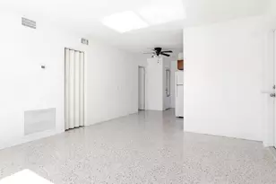 245 115th Ave, Treasure Island, FL 33706 - Photo 36
