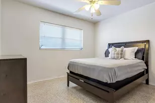 245 115th Ave, Treasure Island, FL 33706 - Photo 20