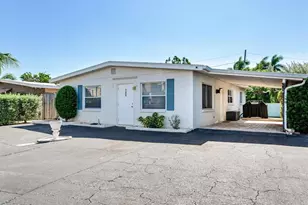 245 115th Ave, Treasure Island, FL 33706 - Photo 2