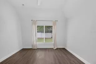 5114 Chilkoot St, Tampa, FL 33617 - Photo 40