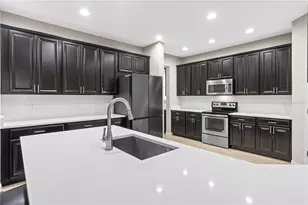5955 Caldera Ridge Dr, Lithia, FL 33547 - Photo 10