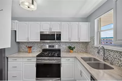 5935 30th Avenue S #302, Gulfport, FL 33707 - Photo 6