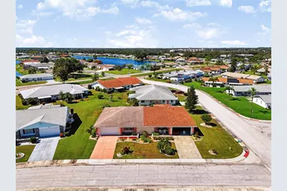 303 Green Manor Drive, Sun City Center, FL 33573 - Photo 40