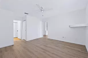 303 Green Manor Dr, Sun City Center, FL 33573 - Photo 20