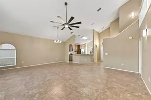 11109 Clayridge Dr, Tampa, FL 33635 - Photo 12