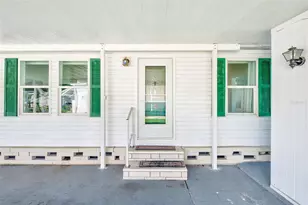980 7th St NW, Largo, FL 33770 - Photo 28