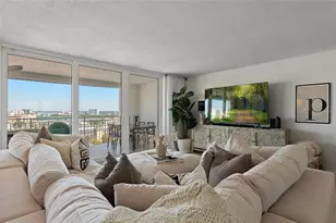 675 S Gulfview Blvd, Clearwater Beach, FL 33767 - Photo 8