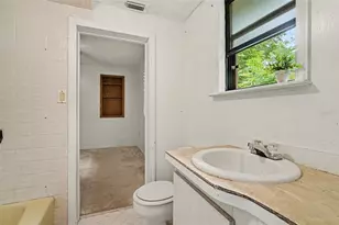 415 Thomas Ave, Leesburg, FL 34748 - Photo 16