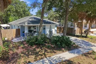 1023 19th Ave N, Saint Petersburg, FL 33704 - Photo 2