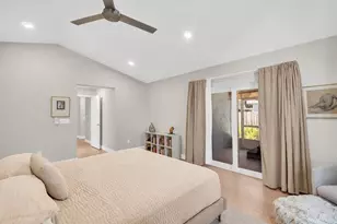 1023 19th Ave N, Saint Petersburg, FL 33704 - Photo 30