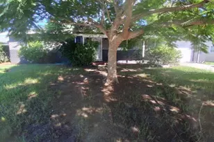 8825 113th St, Seminole, FL 33772 - Photo 1