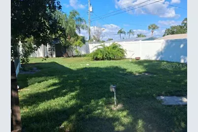 8825 113th Street, Seminole, FL 33772 - Photo 4