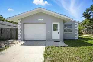 3165 Downing St, Clearwater, FL 33759 - Photo 2