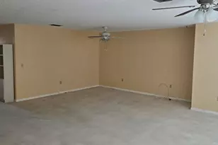 5521 80th St N, Saint Petersburg, FL 33709 - Photo 6