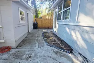 919 E Flora St, Tampa, FL 33604 - Photo 2
